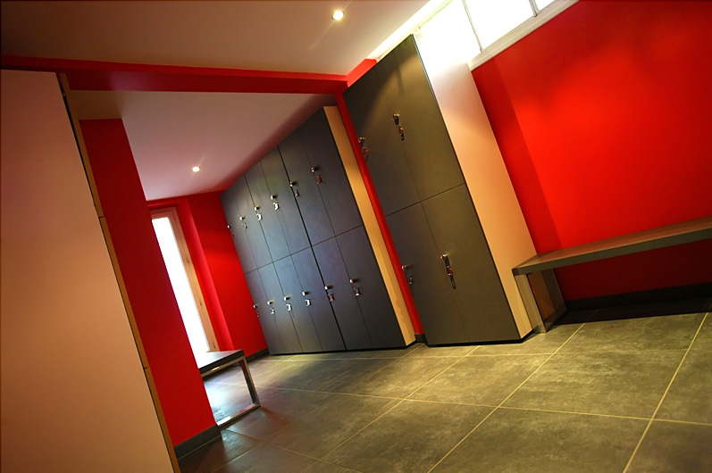 Rénovation salle de sport et vestiaires